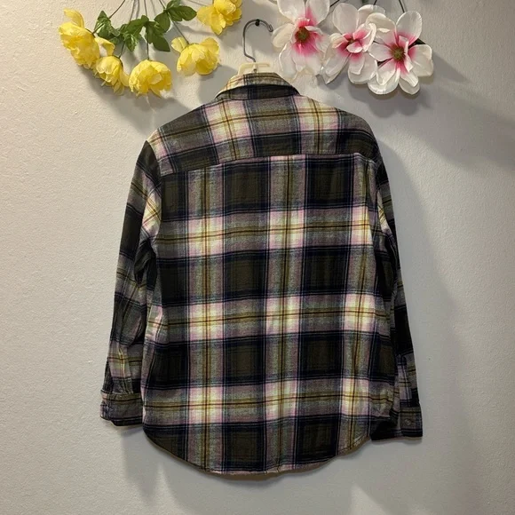 Old Navy Olive, Black & Cream Plaid Button-Down Shirt - Picture 5 of 10